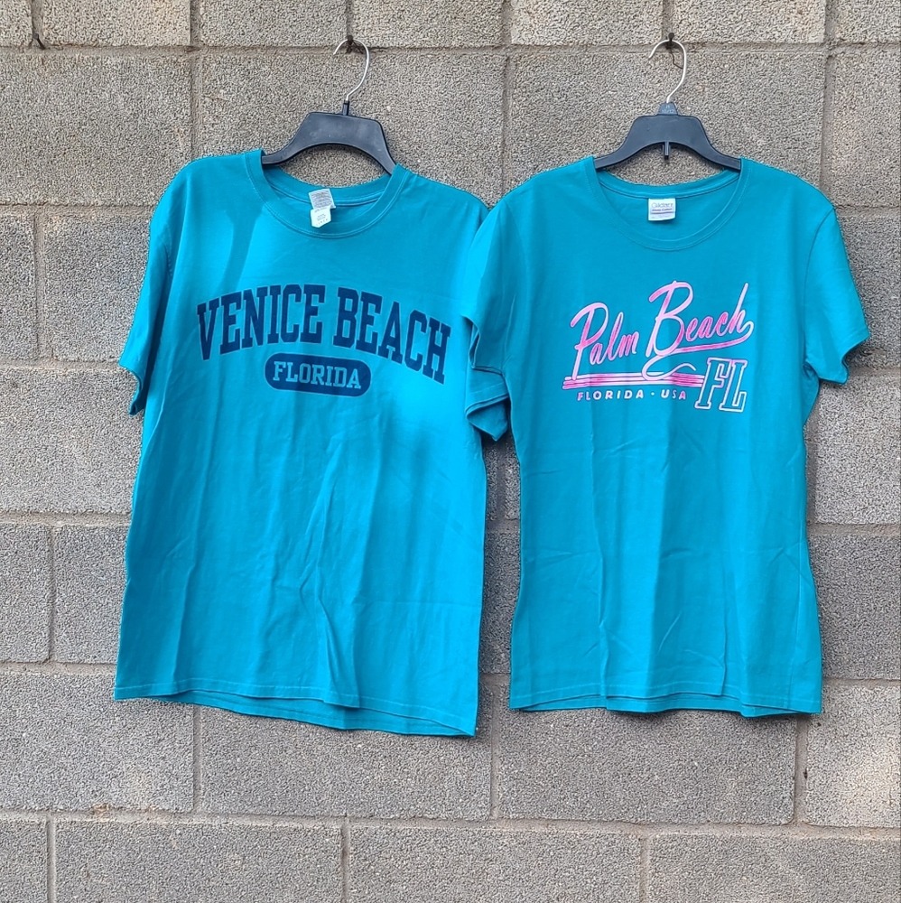 Bundle of 2 Gildan Florida Beach tshirts